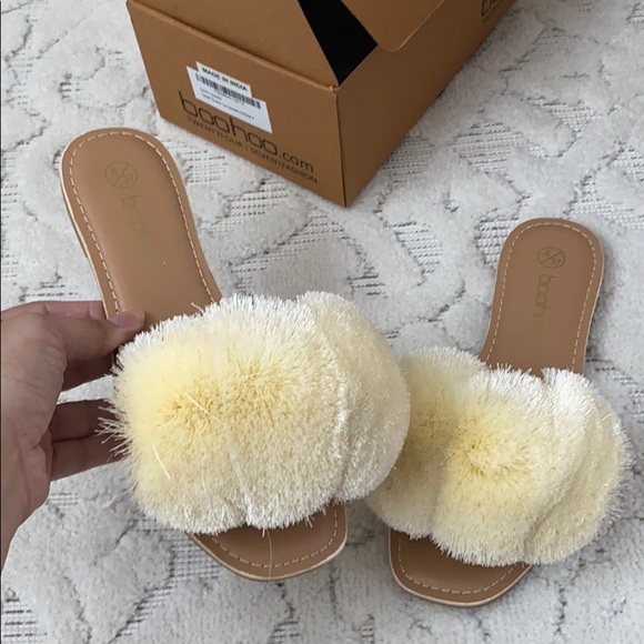 boohoo pom pom sandals